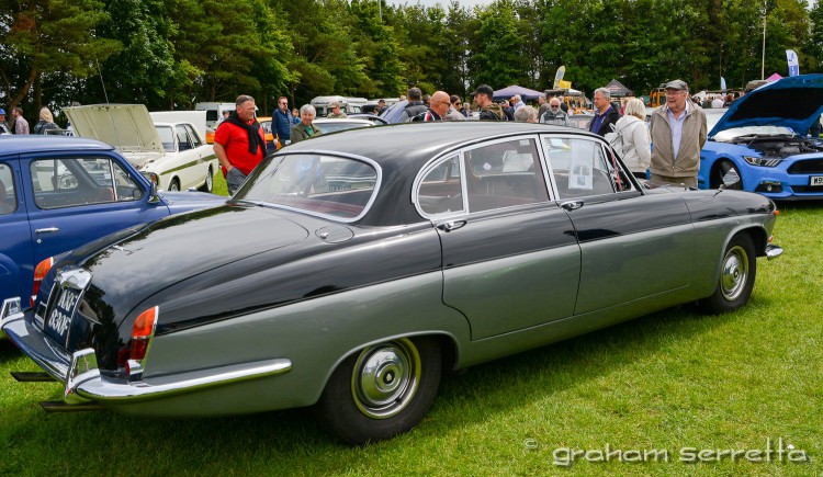 1968 Jaguar Mk X (420G)